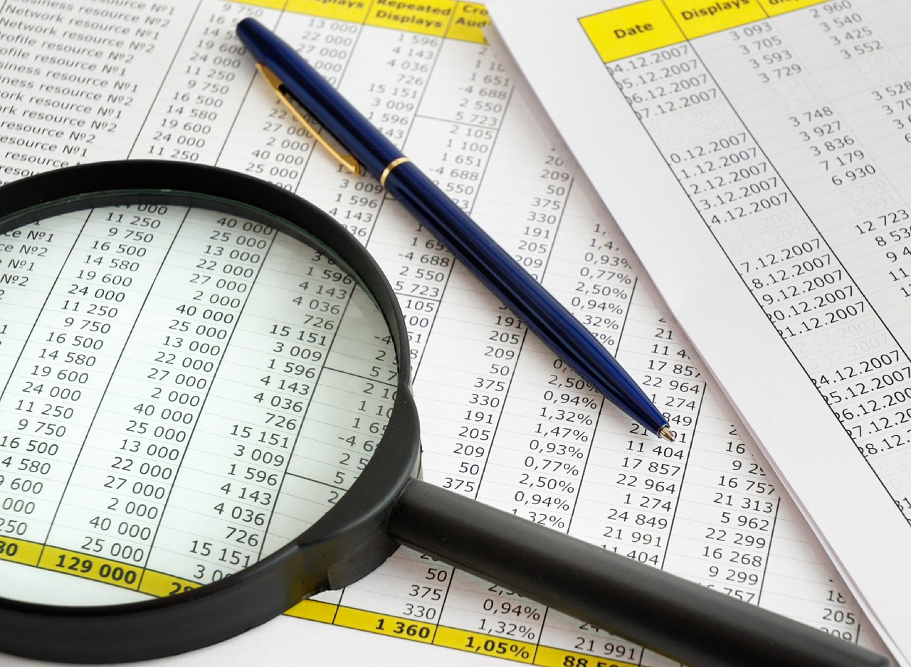 glasses-g6d3b7bf63_1280 Tax Savings for Physicians, Surgeons, and Healthcare Practitioners